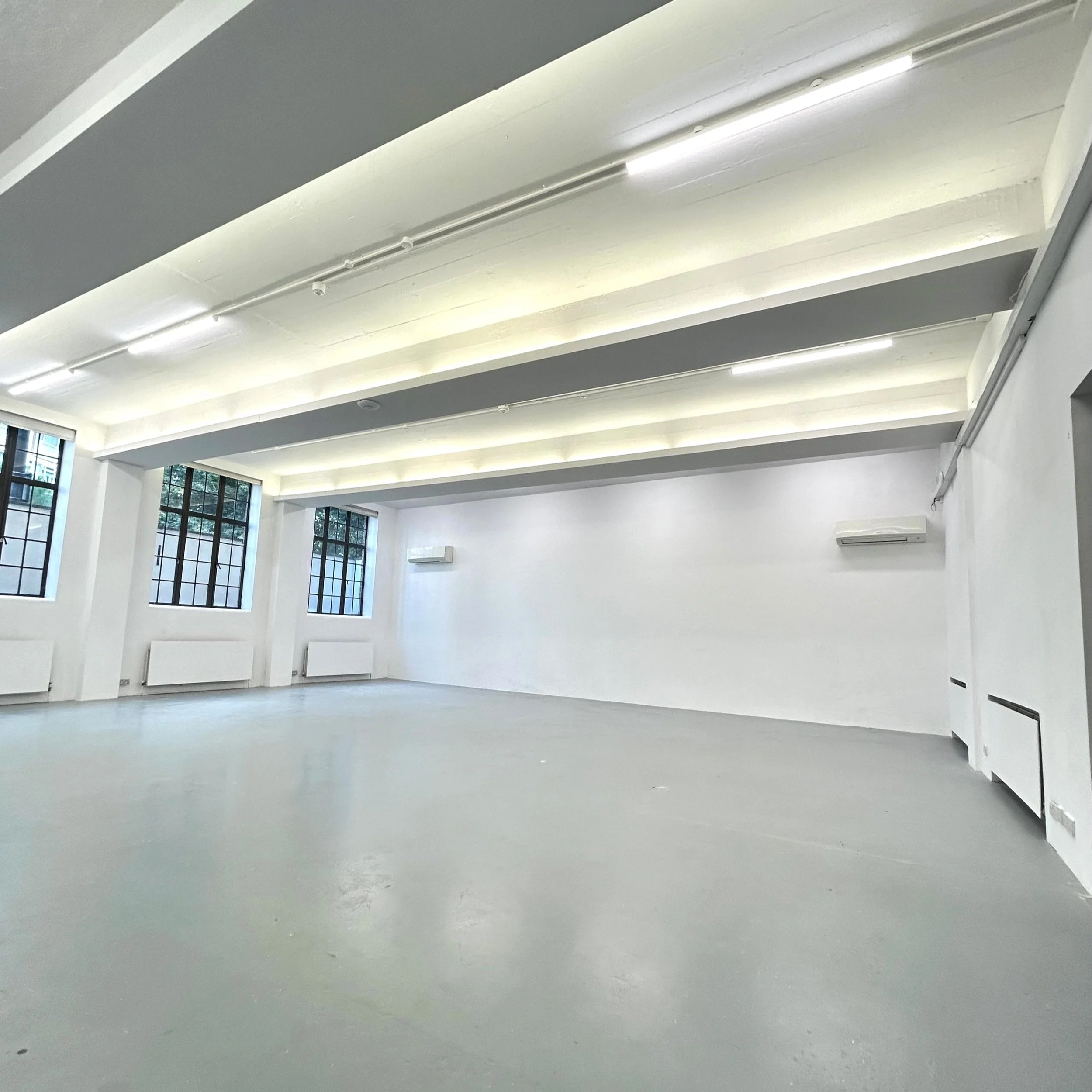 The Handbag Factory Exhibition Gallery Hall - Vauxhall London